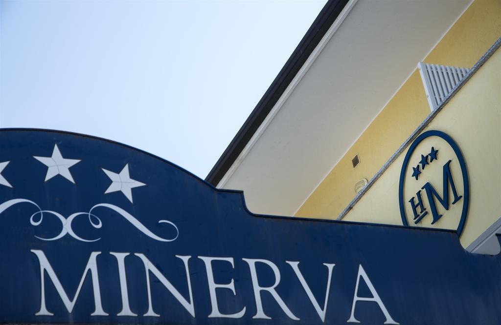 Hotel Minerva Lignano Sabbiadoro Eksteriør bilde